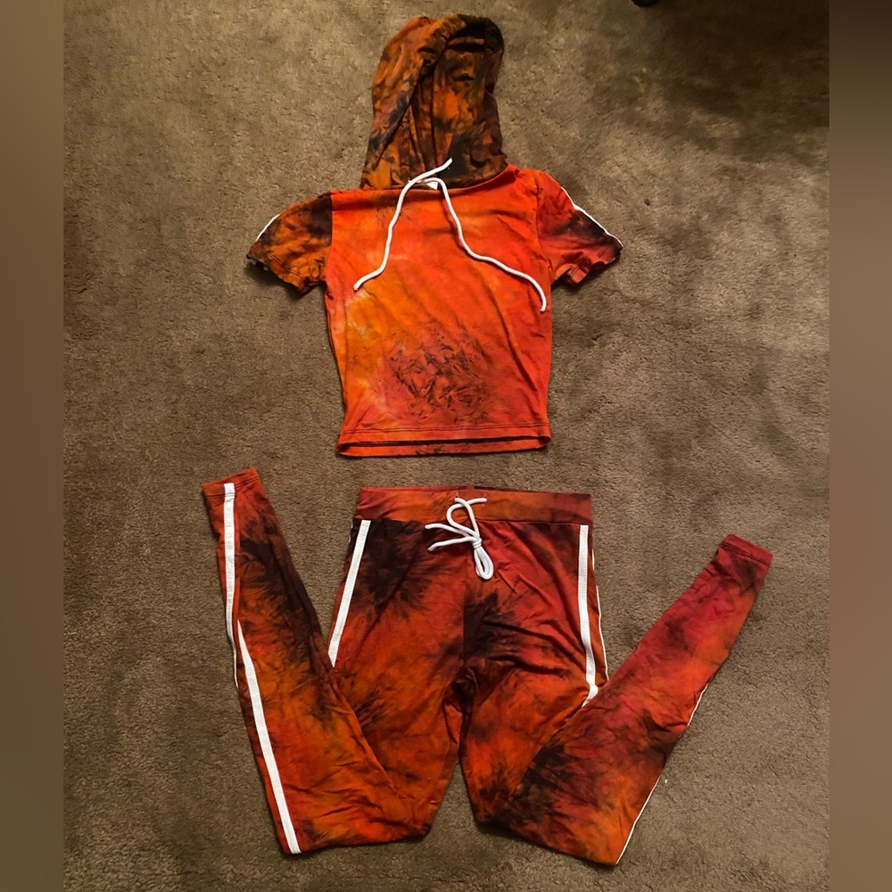 SJL Matching top and leggings NWOT XS